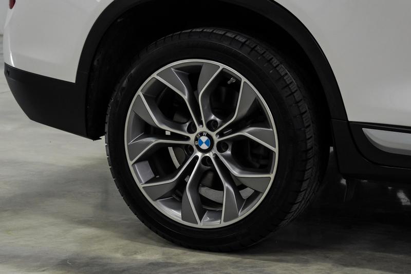 2015 BMW X3 sDrive28i Sport Utility 4D 55
