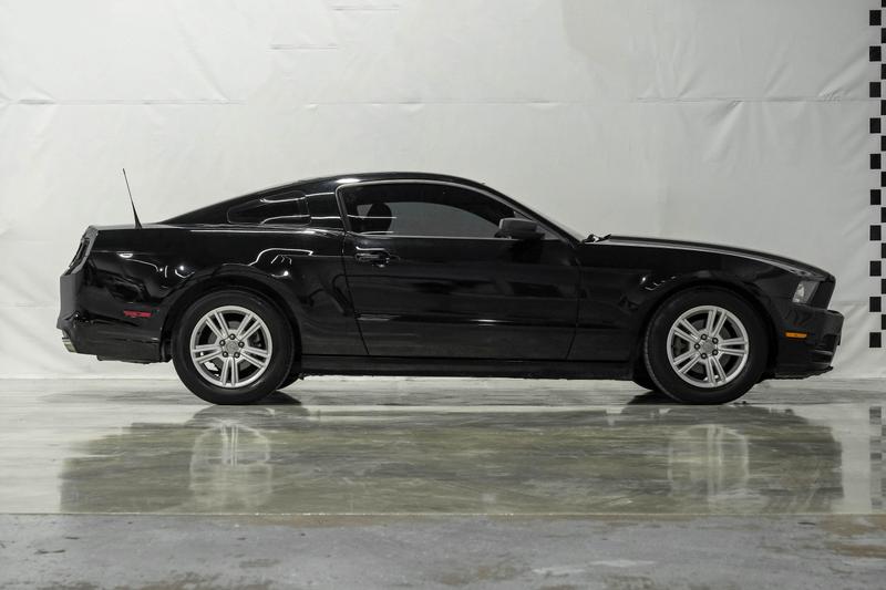 2014 Ford Mustang V6 Coupe 2D 5