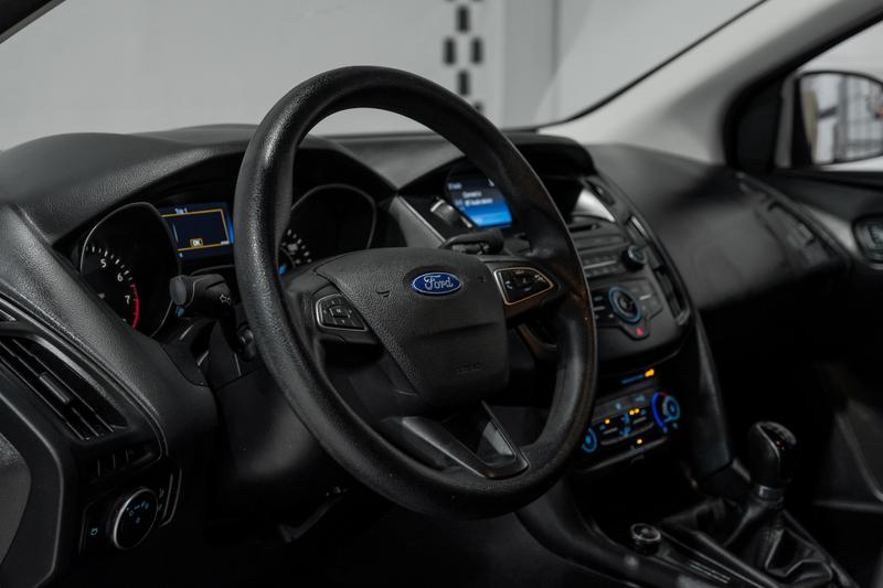 2016 Ford Focus S Sedan 4D 22