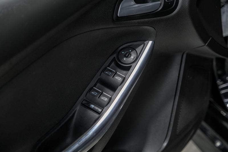 2016 Ford Focus ST Hatchback 4D 40