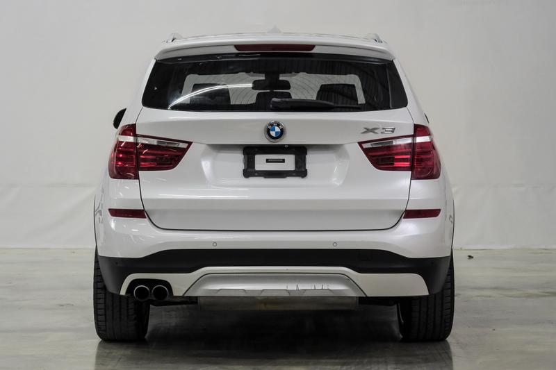 2015 BMW X3 sDrive28i Sport Utility 4D 11
