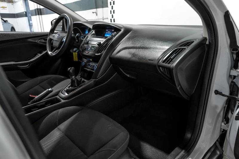 2016 Ford Focus S Sedan 4D 16