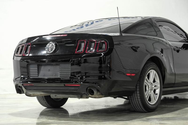 2014 Ford Mustang V6 Coupe 2D 9