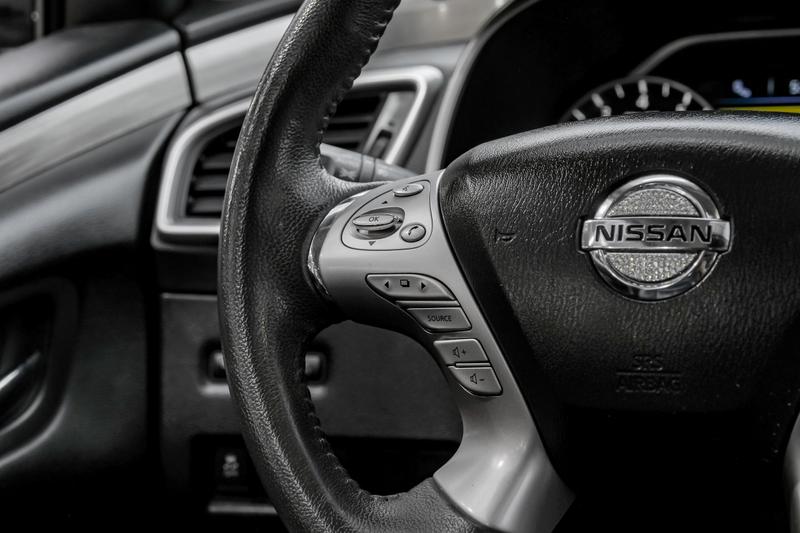 2015 Nissan Murano SL Sport Utility 4D 21