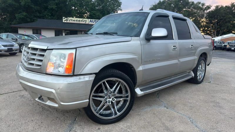 2004 Cadillac Escalade EXT Base