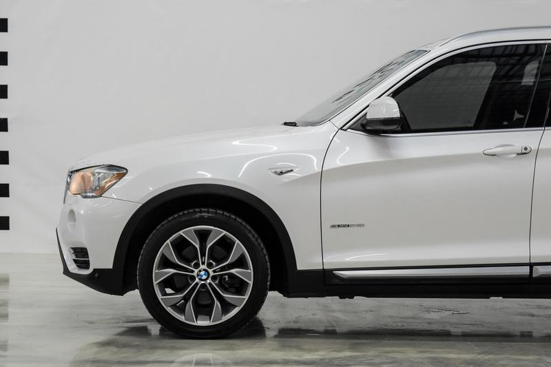 2015 BMW X3 sDrive28i Sport Utility 4D 14