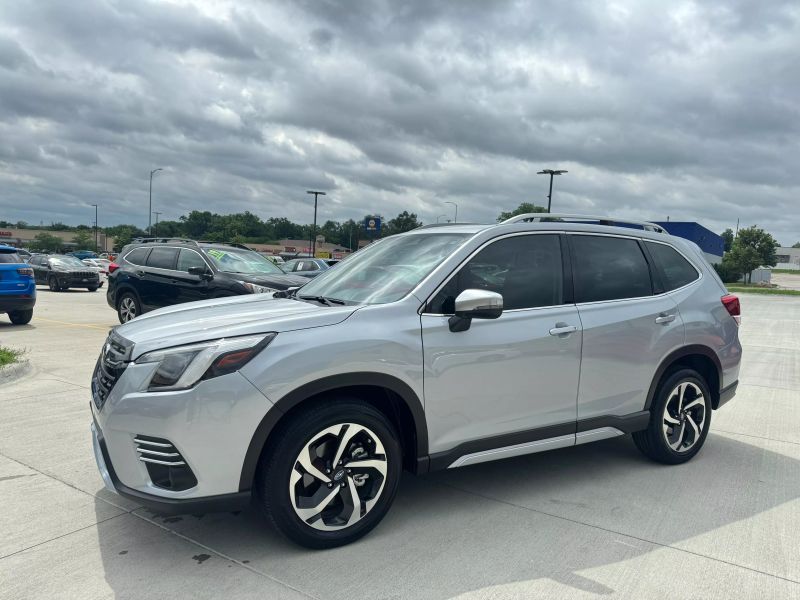 2023 Subaru Forester Touring