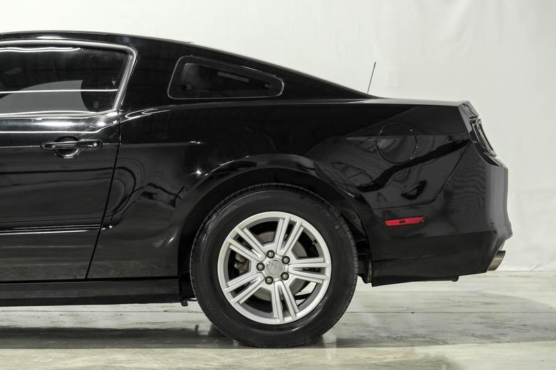 2014 Ford Mustang V6 Coupe 2D 15
