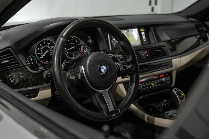 2016 BMW 5 Series 535i Sedan 4D 16