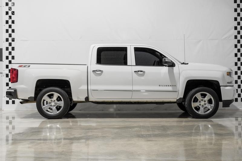 2017 Chevrolet Silverado 1500 Crew Cab LTZ Pickup 4D 5 3/4 ft 5