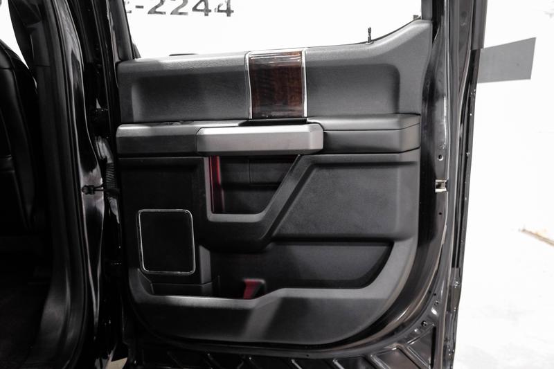 2017 Ford F150 SuperCrew Cab Platinum Pickup 4D 5 1/2 ft 47