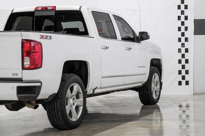 2017 Chevrolet Silverado 1500 Crew Cab LTZ Pickup 4D 5 3/4 ft 10