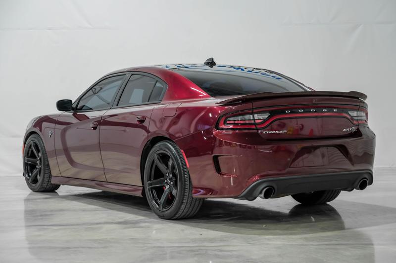 2018 Dodge Charger SRT Hellcat Sedan 4D 8