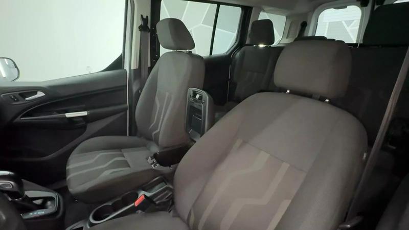 2015 Ford Transit Connect Passenger XLT Van 4D 38