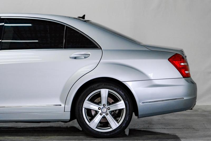 2011 Mercedes-Benz S-Class S 550 Sedan 4D 11