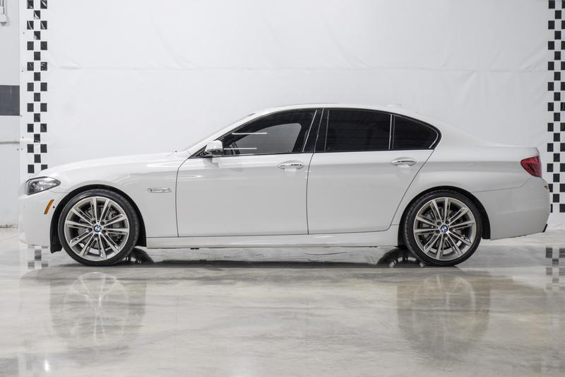 2015 BMW 5 Series 550i Sedan 4D 5