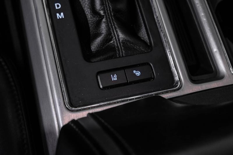 2017 Ford F150 SuperCrew Cab Platinum Pickup 4D 5 1/2 ft 25