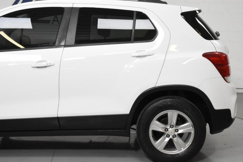 2021 Chevrolet Trax LT Sport Utility 4D 17