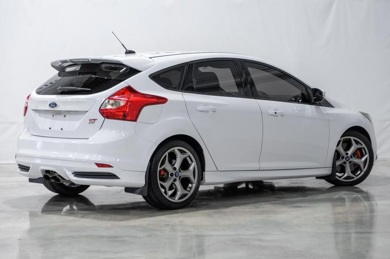 2014 Ford Focus ST Hatchback 4D 6