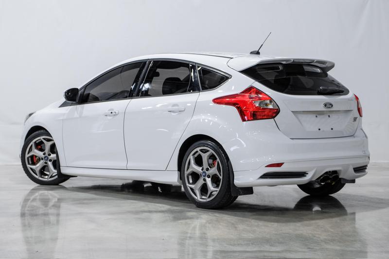 2014 Ford Focus ST Hatchback 4D 8