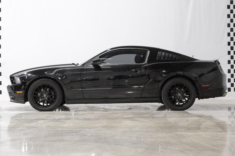 2014 Ford Mustang V6 Coupe 2D 9