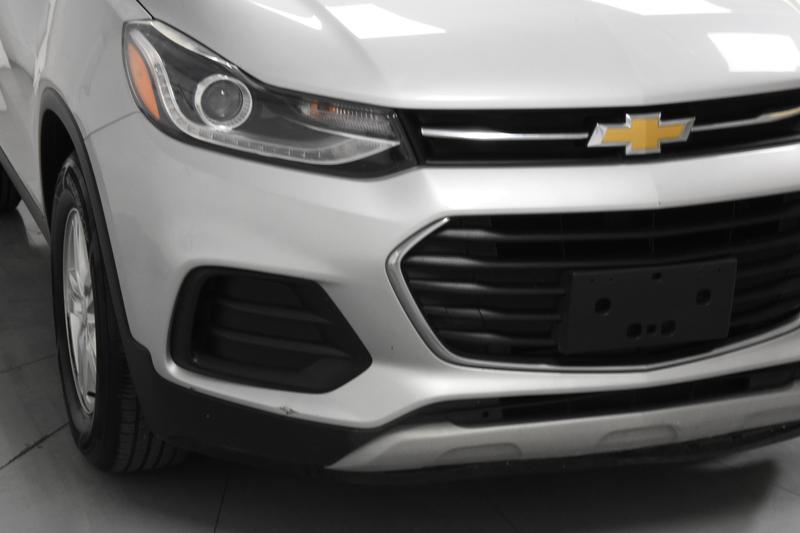 2019 Chevrolet Trax LT Sport Utility 4D 45