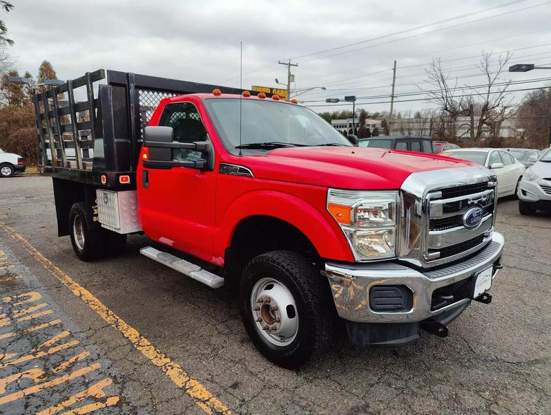 2016 Ford F350 Super Duty Regular Cab & Chassis XLT Cab & Chassis 2D 4