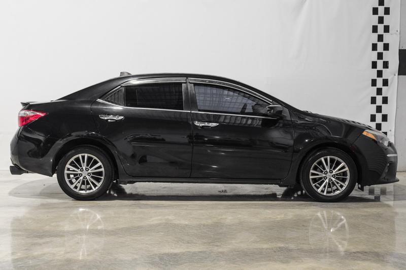 2015 Toyota Corolla LE Plus Sedan 4D 5