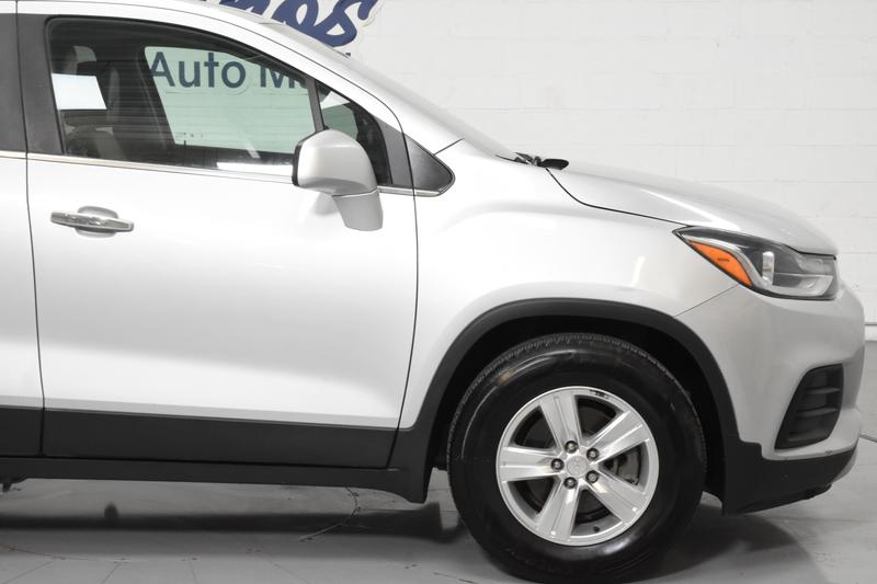 2019 Chevrolet Trax LT Sport Utility 4D 6