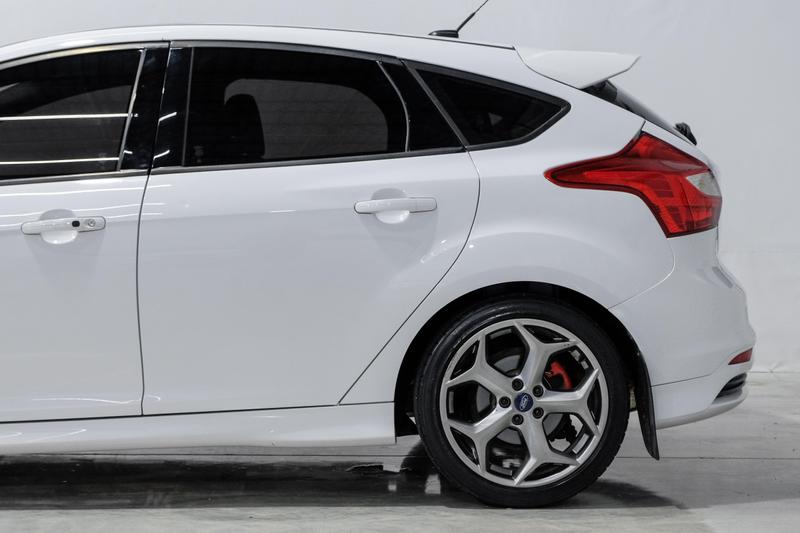 2014 Ford Focus ST Hatchback 4D 16