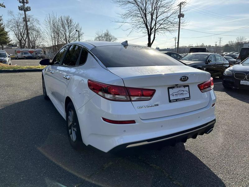 2020 Kia Optima LX Sedan 4D 11