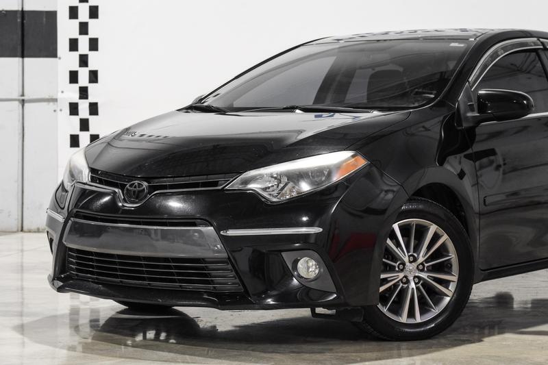 2015 Toyota Corolla LE Plus Sedan 4D 10