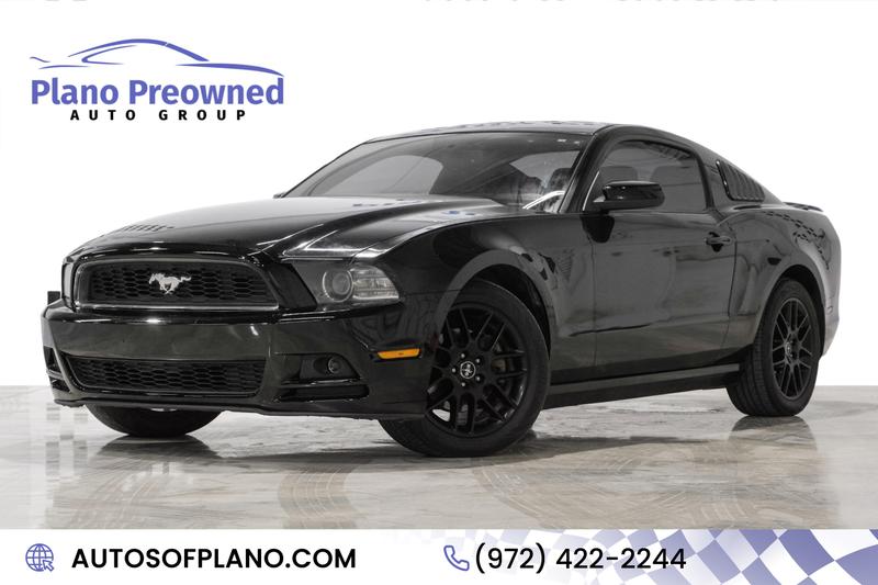 2014 Ford Mustang V6 Coupe 2D 1