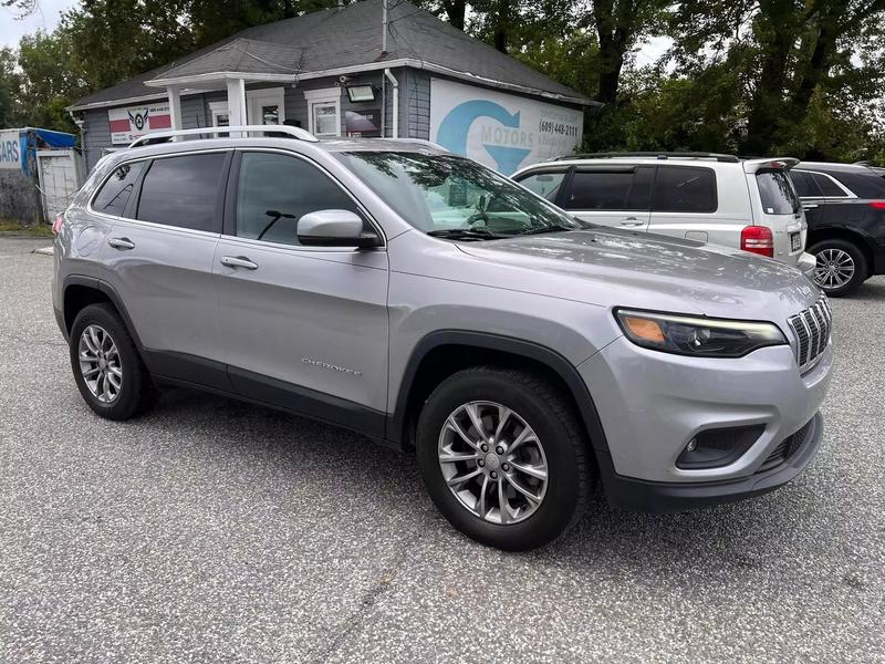 2019 Jeep Cherokee Latitude Plus Sport Utility 4D 2