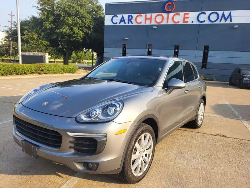 2016 Porsche Cayenne Base
