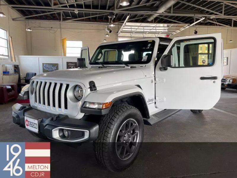 2022 Jeep Gladiator Overland