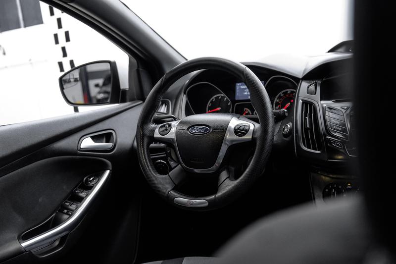 2014 Ford Focus ST Hatchback 4D 18