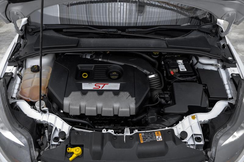 2014 Ford Focus ST Hatchback 4D 48