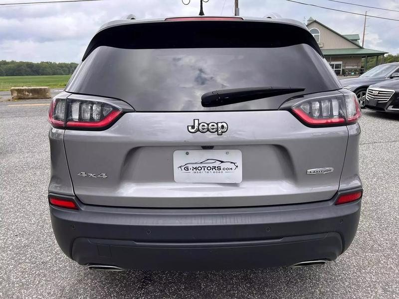 2019 Jeep Cherokee Latitude Plus Sport Utility 4D 6