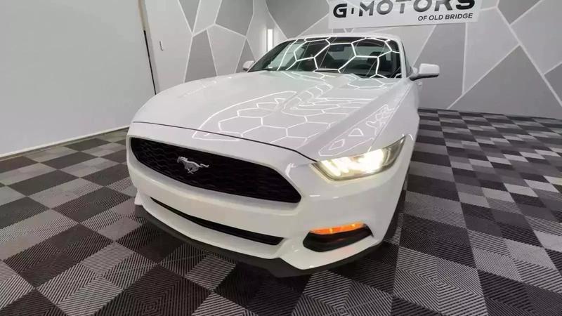 2016 Ford Mustang V6 Coupe 2D 21