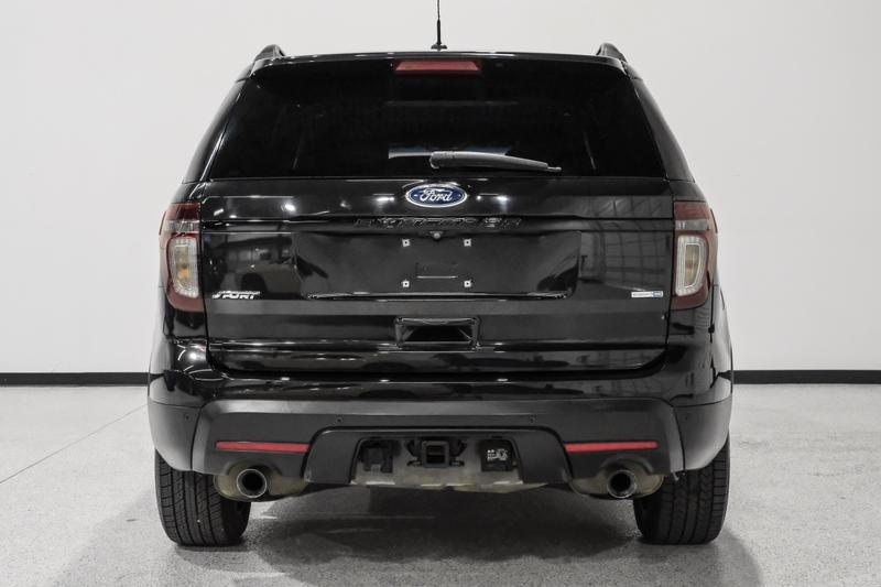 2015 Ford Explorer Sport SUV 4D 8