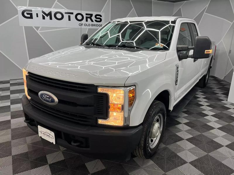 2018 Ford F250 Super Duty Super Cab XL Pickup 4D 8 ft 21