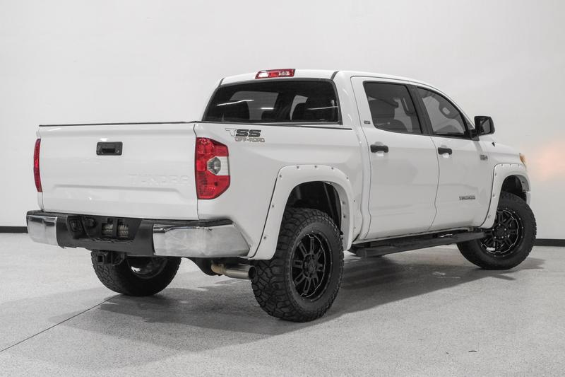 2014 Toyota Tundra CrewMax SR5 Pickup 4D 5 1/2 ft 6