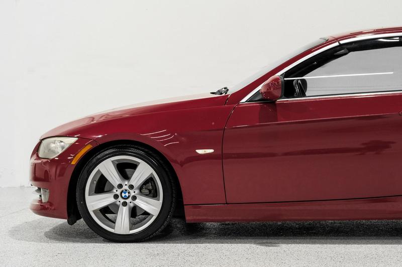 2011 BMW 3 Series 328i Convertible 2D 17