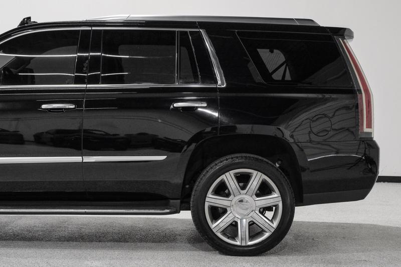 2018 Cadillac Escalade Luxury Sport Utility 4D 15