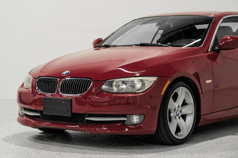 2011 BMW 3 Series 328i Convertible 2D 13