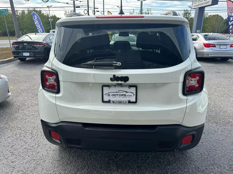 2017 Jeep Renegade Latitude Sport Utility 4D 6