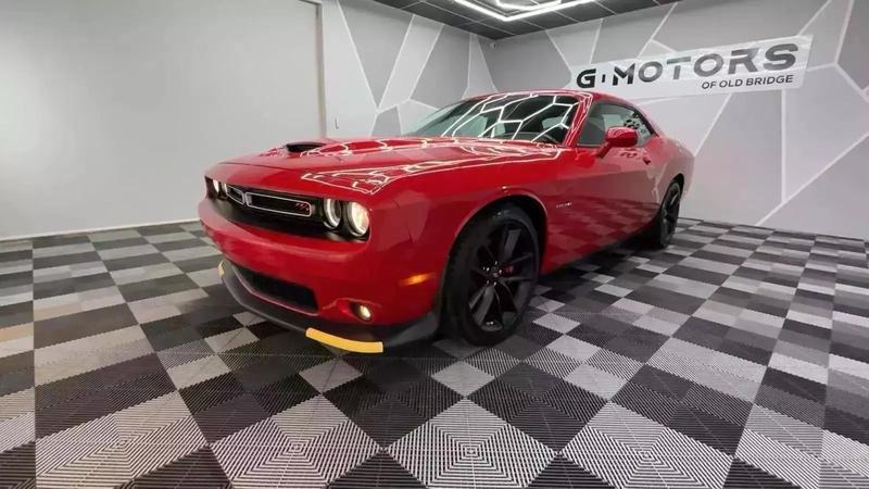 2022 Dodge Challenger R/T Coupe 2D 7