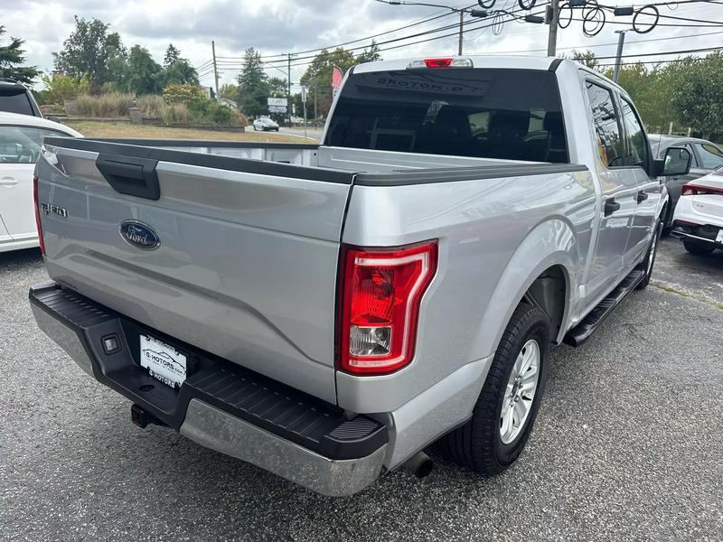 2015 Ford F150 SuperCrew Cab XLT Pickup 4D 6 1/2 ft 7