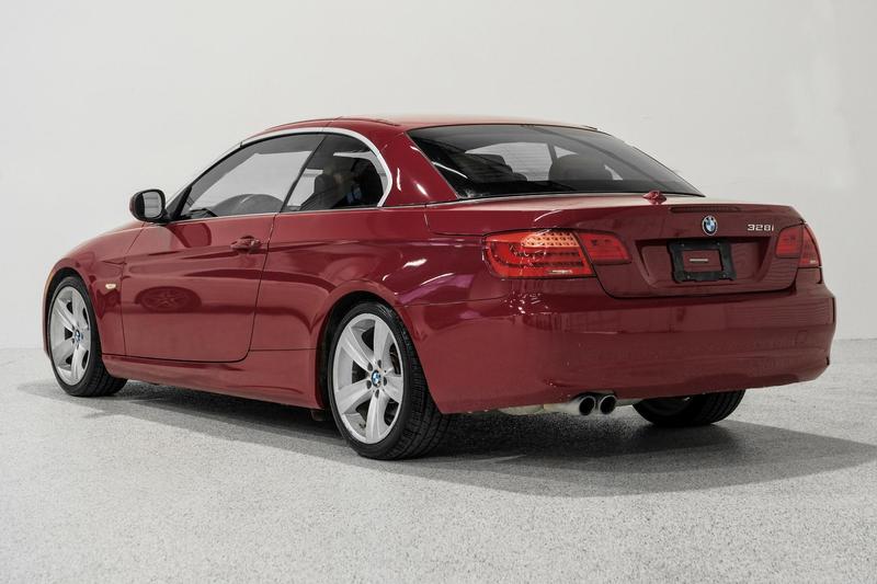 2011 BMW 3 Series 328i Convertible 2D 9